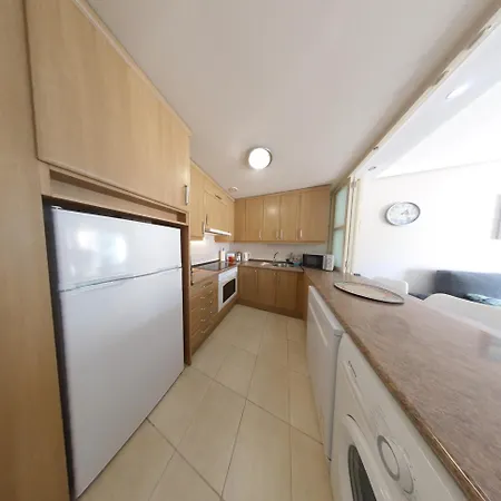 Spacious 2 Beds Appt With Pool In A Large Complex 푸에르토 데 산티아고