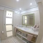 Daire Spacious 2 Beds Appt With Pool In A Large Complex