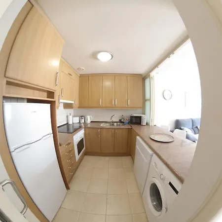 Lejlighed Spacious 2 Beds Appt With Pool In A Large Complex