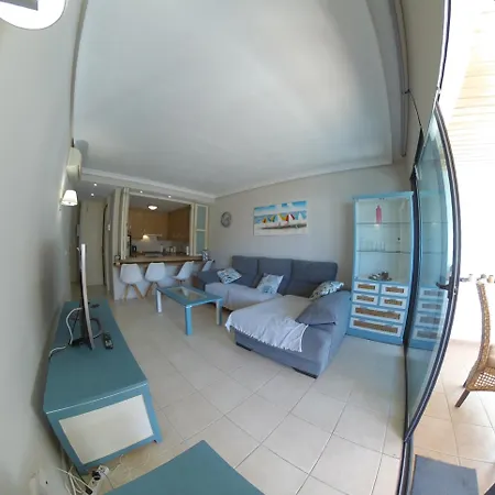 Spacious 2 Beds Appt With Pool In A Large Complex Apartament *
