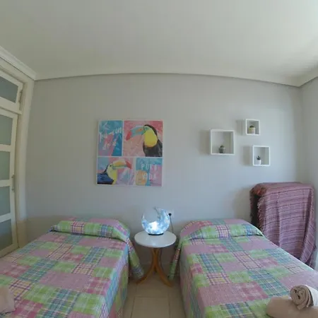 Spacious 2 Beds Appt With Pool In A Large Complex Apartament *
