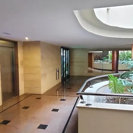 Spacious 2 Beds Appt With Pool In A Large Complex Apartament *